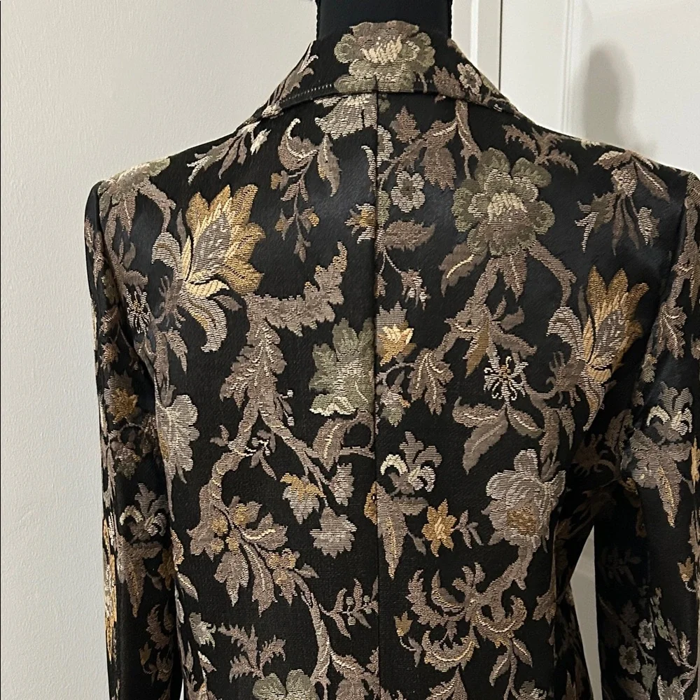 NWOT Newport News Black and Gold Jacket - Picture 6 of 8